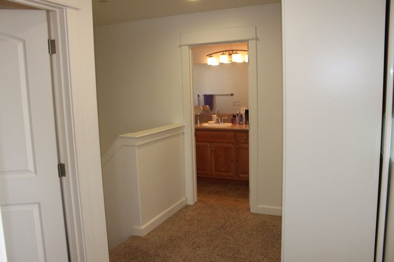 229 N Chorro St - Photo 4 of 22