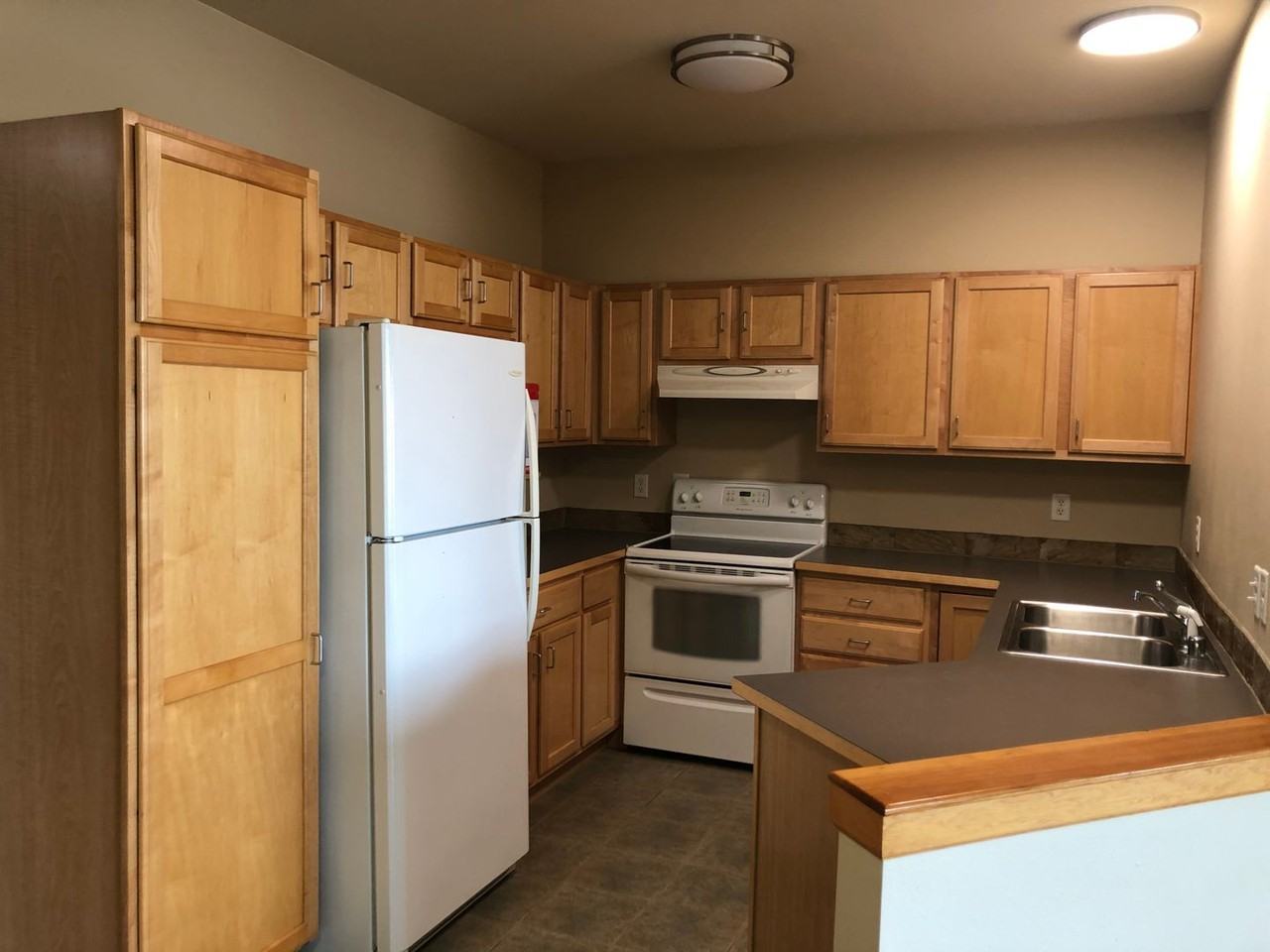 1007 High St #103 - Photo 3 of 33