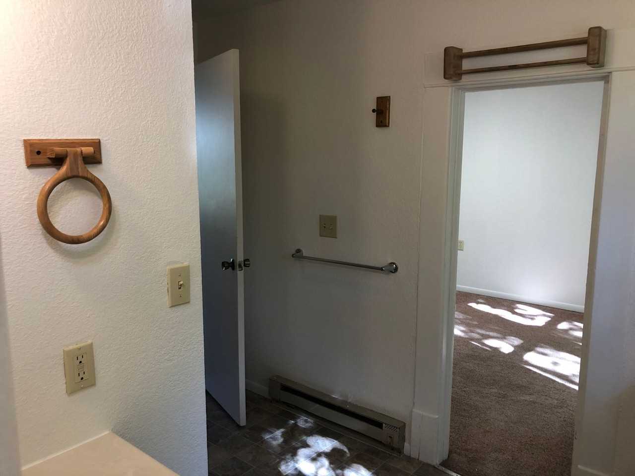 1013 Jersey St - Photo 6 of 25