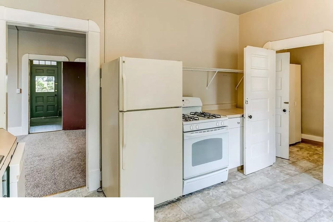 312 Pine St - Photo 3 of 20