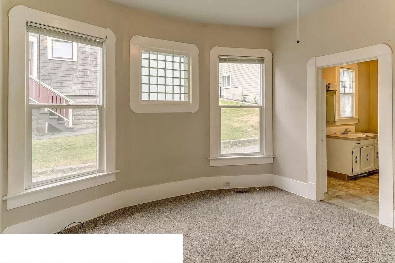 312 Pine St - Photo 5 of 20