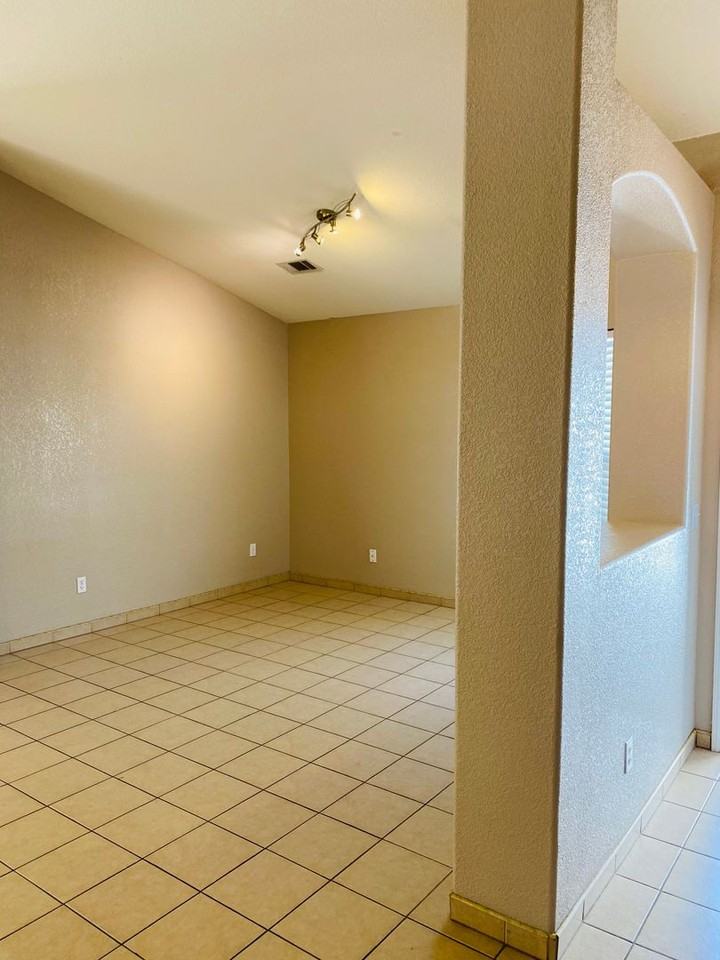 1005 Bay Shore Dr - Photo 3 of 19