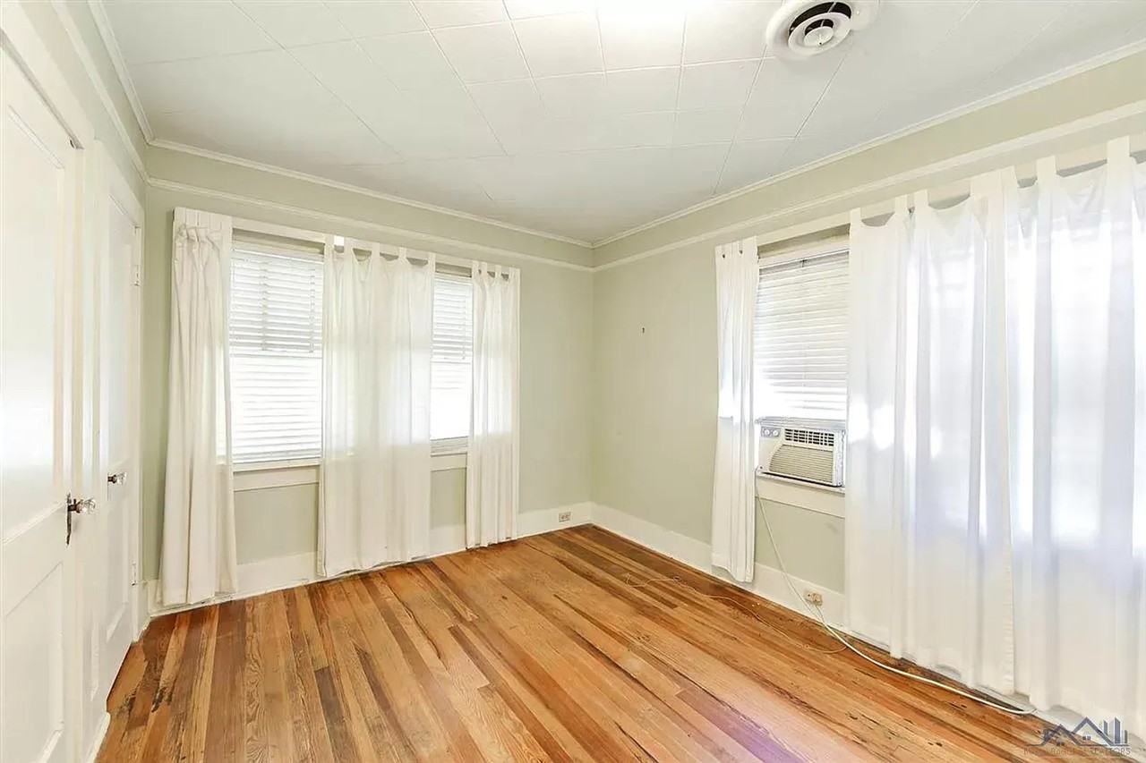 146 Levron St - Photo 3 of 20