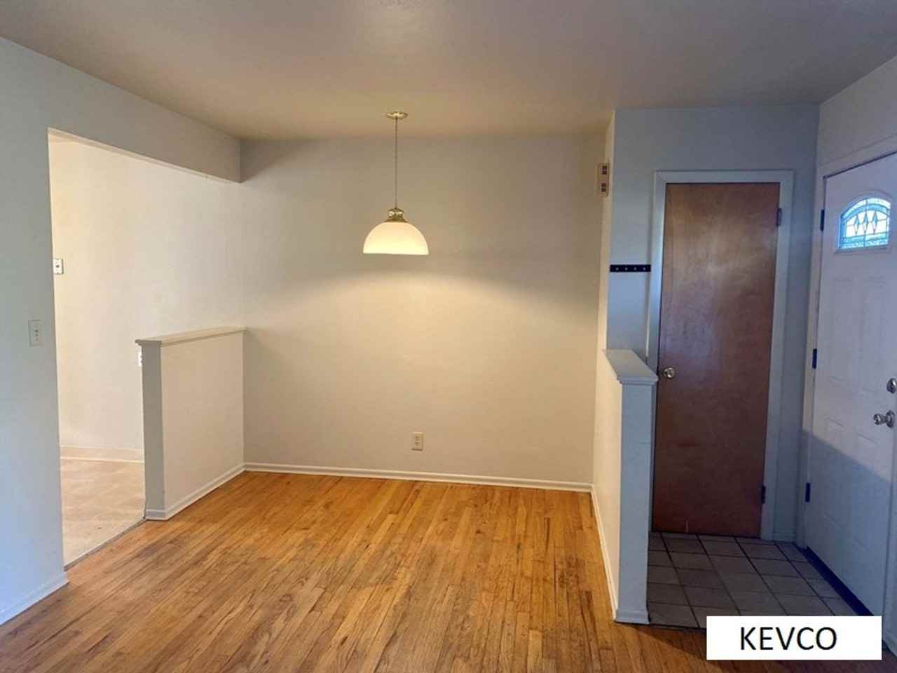 1029 Briarwood Rd - Photo 3 of 15