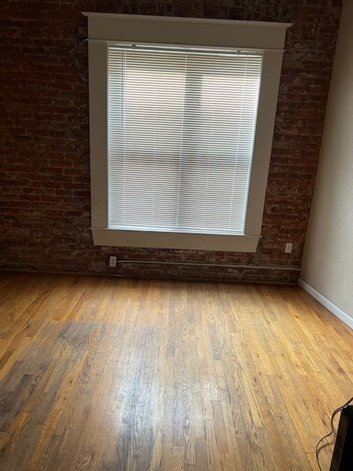 1425 N Washington St #305 - Photo 5 of 16