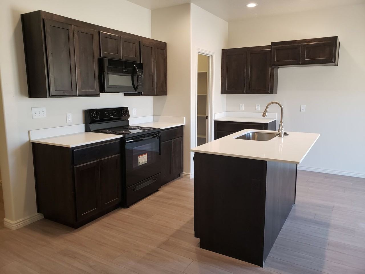 788 N 2560 E - Photo 7 of 50