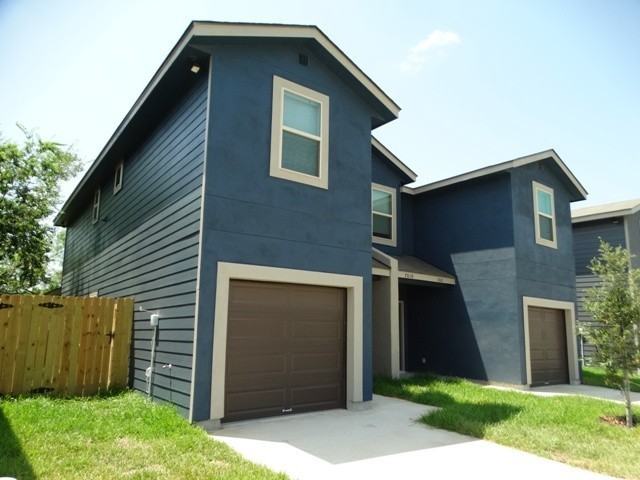 7010 Lakeview Dr #101 - Photo 3 of 50