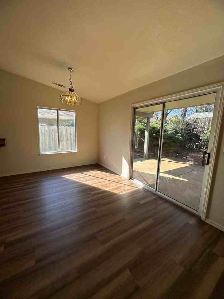 1954 Charade Way - Photo 5 of 19