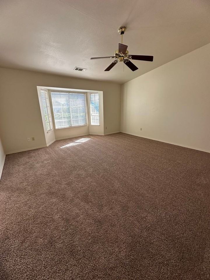 1954 Charade Way - Photo 3 of 19