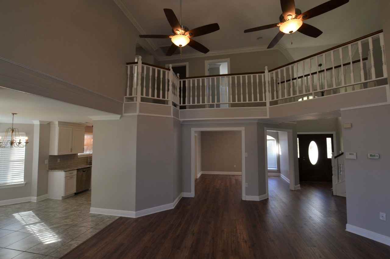 5296 Myrtle Hill Ave - Photo 5 of 44