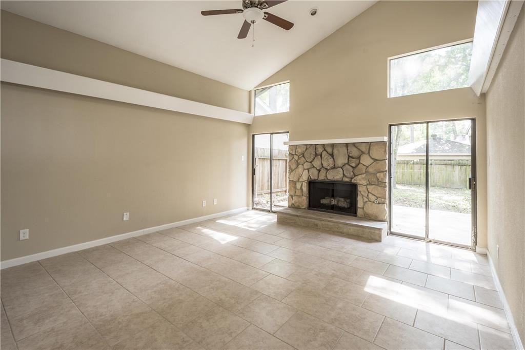 535 Enchanted Ln - Photo 4 of 20