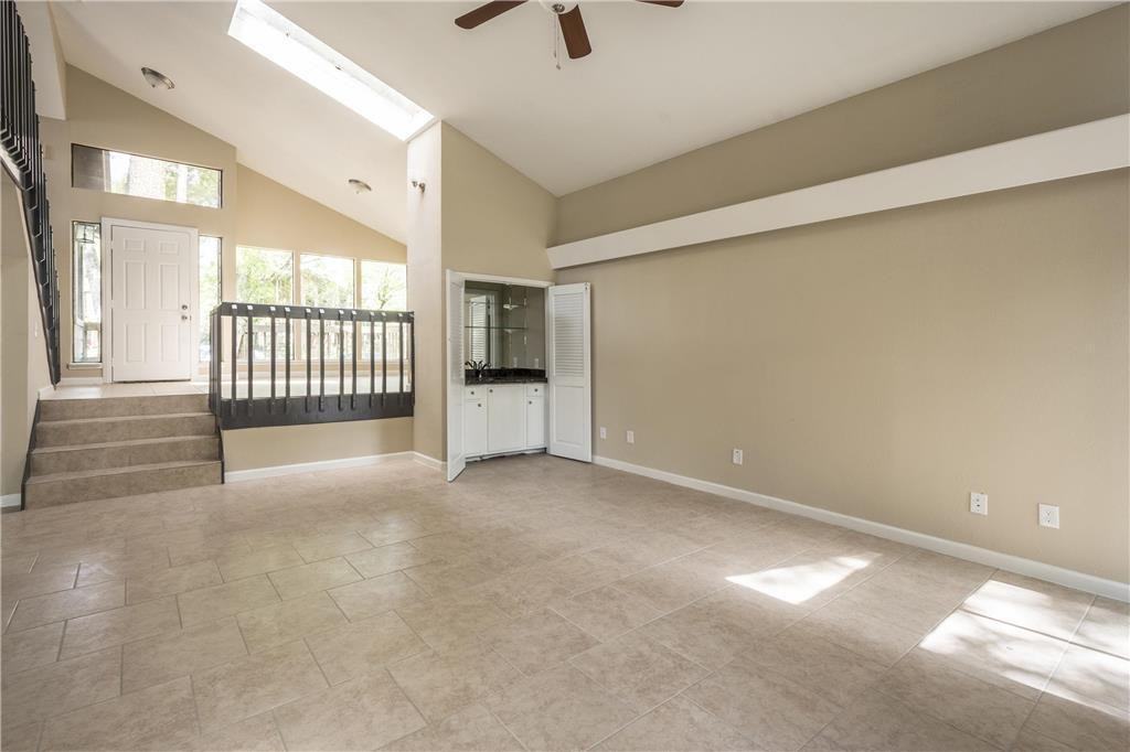 535 Enchanted Ln - Photo 5 of 20