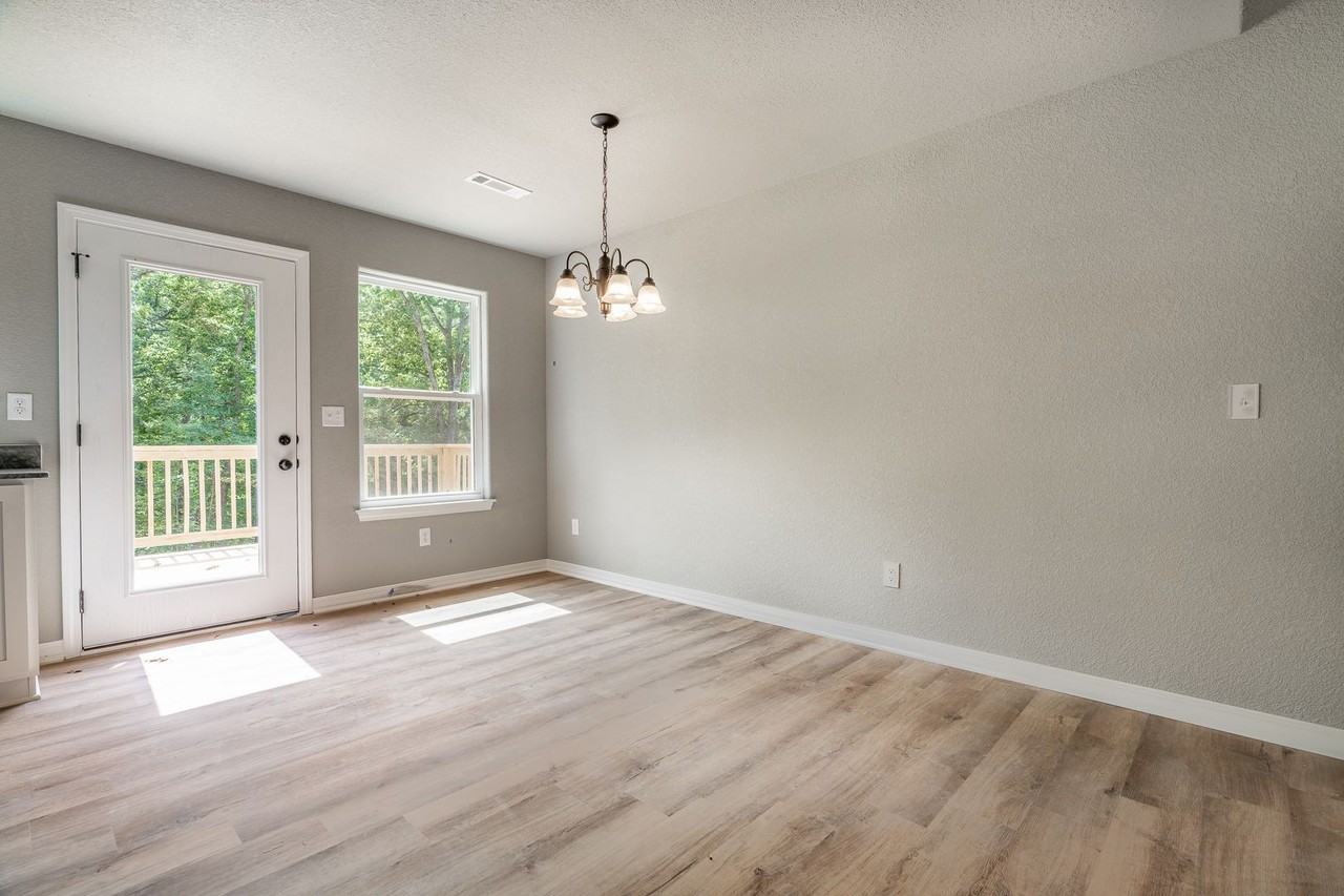 5 Hutchinson Ln - Photo 7 of 23