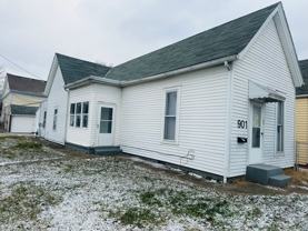 901 E Oak St - Photo 1 of 1