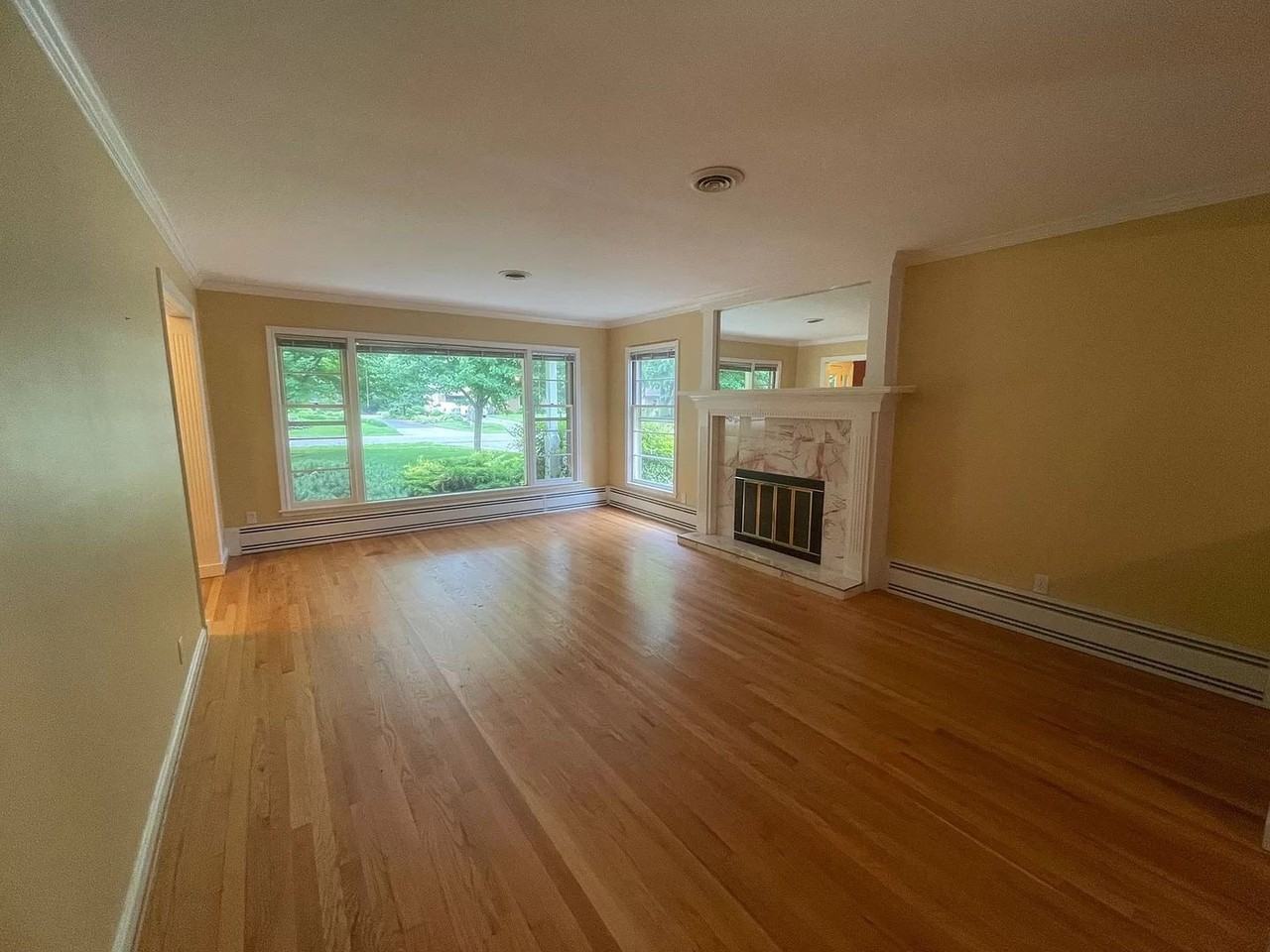 57 Sterling Rd - Photo 4 of 24