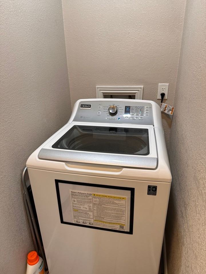 305 FLETC 305 E. Sunrise Road (182) - Photo 4 of 37