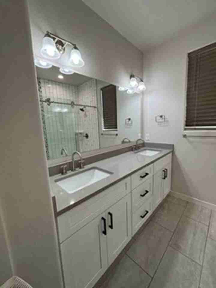 1673 Stratford Pl - Photo 5 of 10