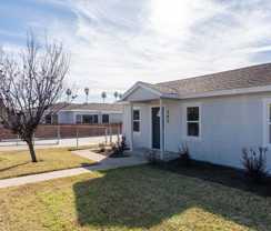 305 Holly St - Photo 1 of 1