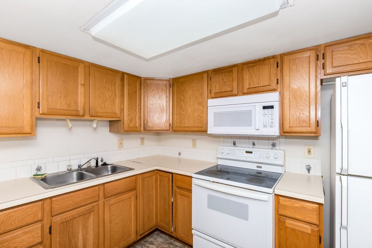 1117 11th Ave #2 - Photo 4 of 29