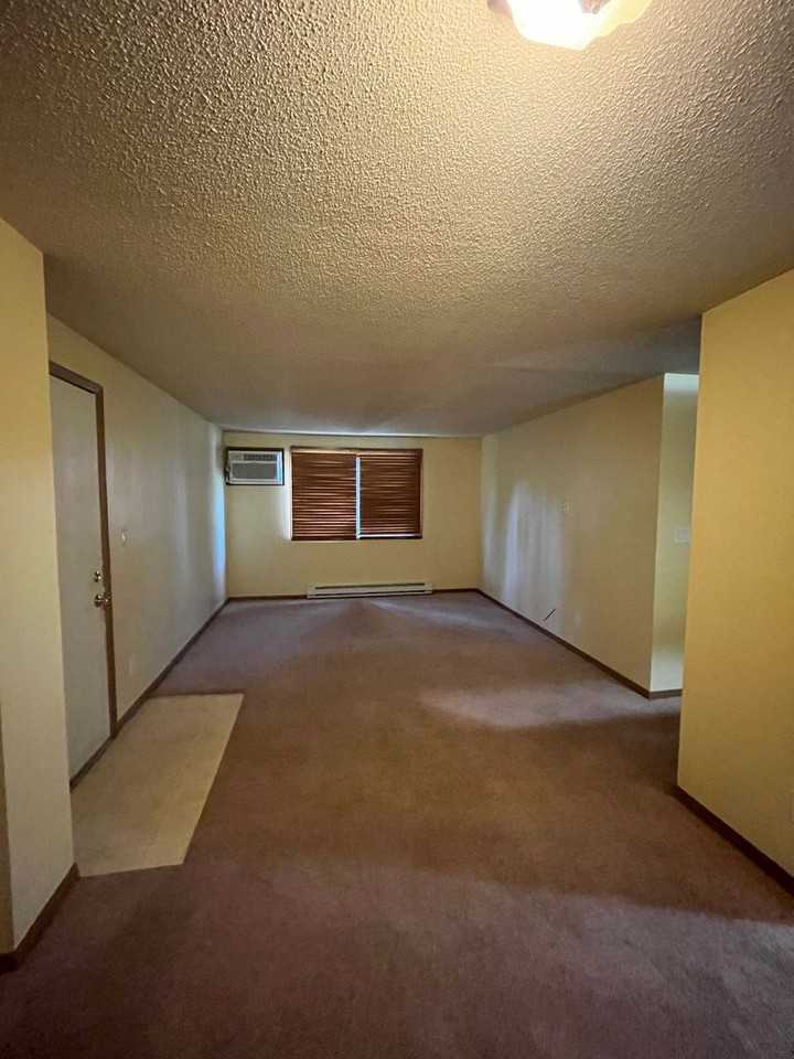 806 Benton Dr #24 - Photo 2 of 6