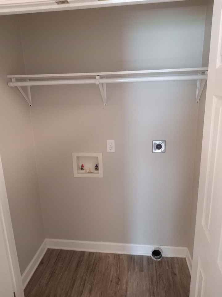 Sinking Creek Apartments - Photo 3 of 7