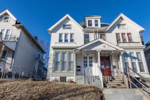 featured image of 1031 Northampton St