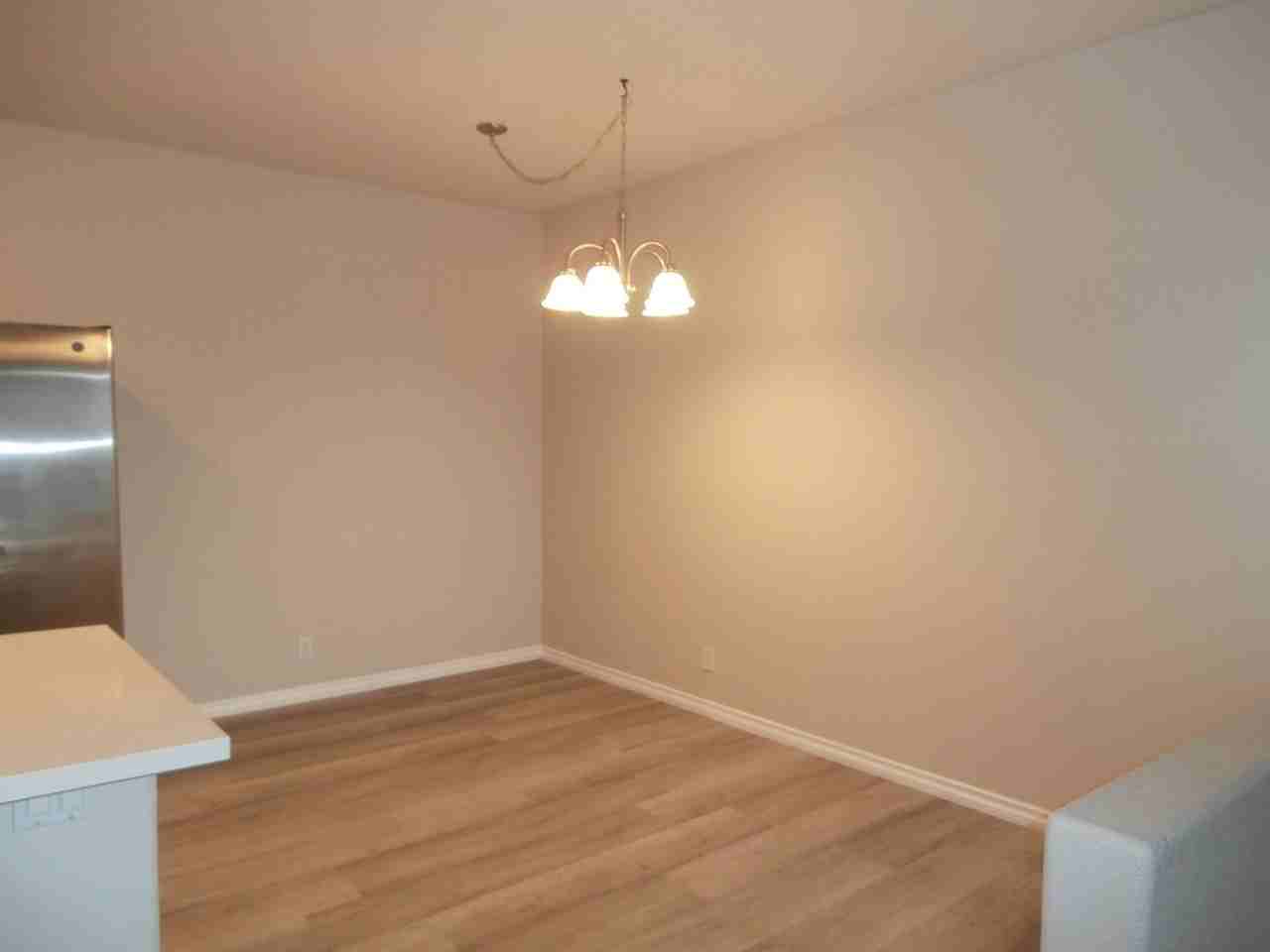 2201 Ramsgate Dr #523 - Photo 5 of 12