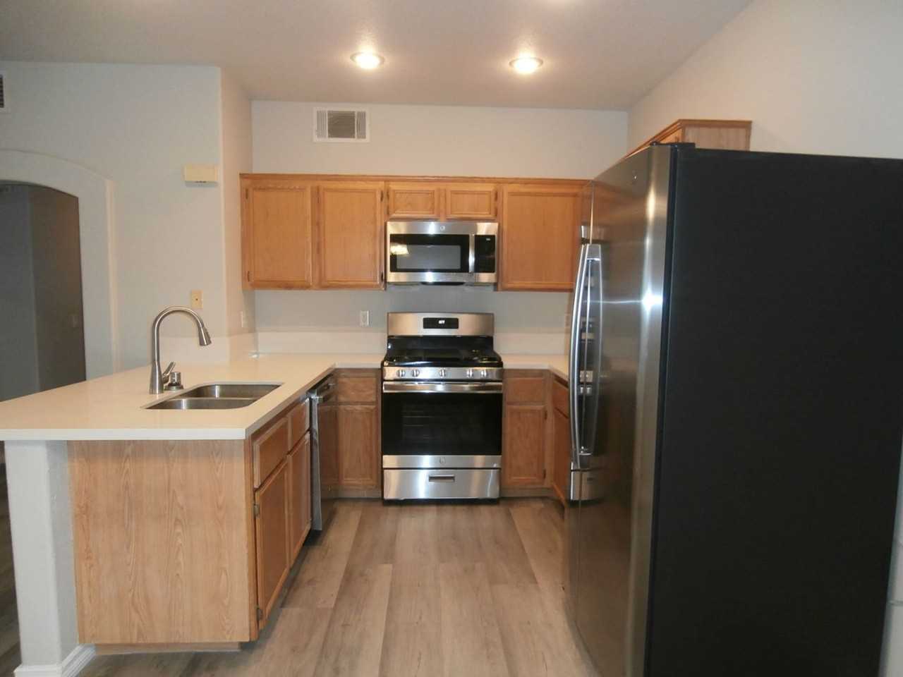 2201 Ramsgate Dr #523 - Photo 7 of 12