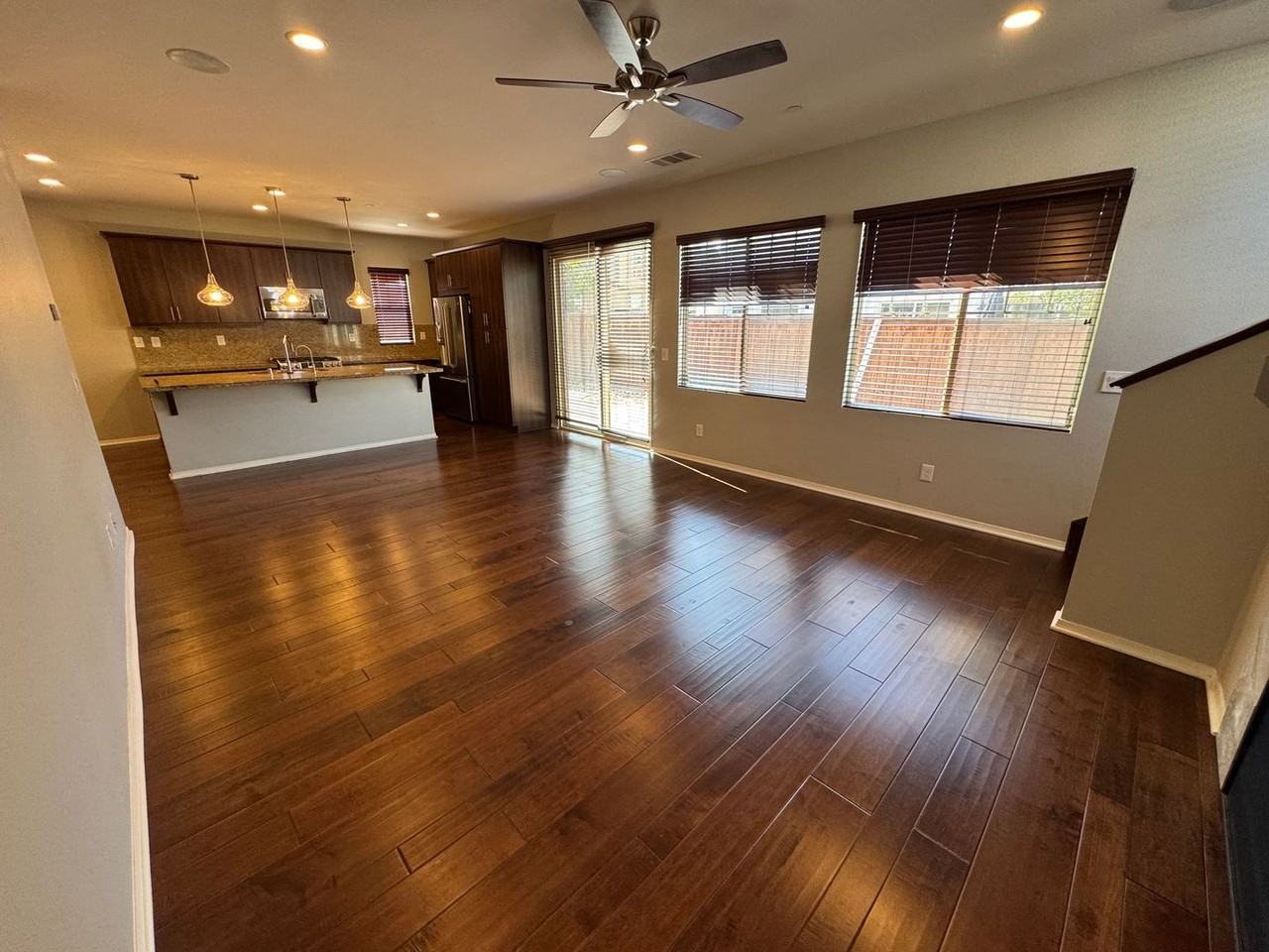 345 Dahlia Way - Photo 5 of 26