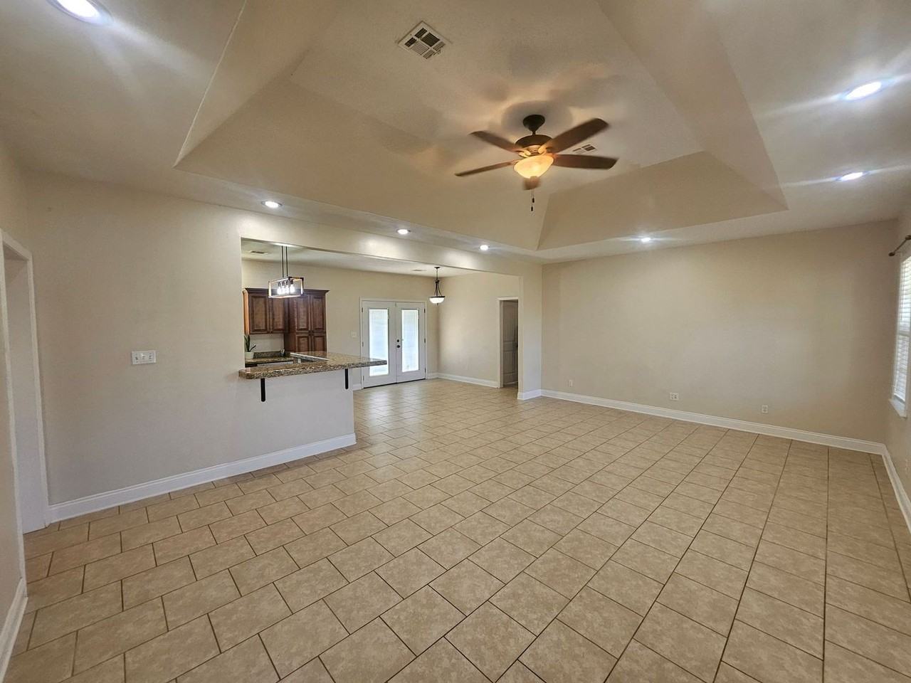 1012 Sherry Ln - Photo 2 of 15