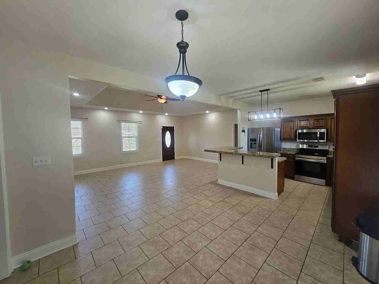 1012 Sherry Ln - Photo 3 of 15