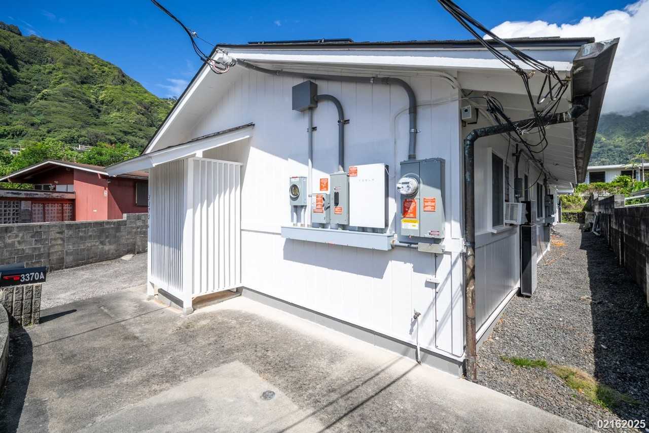 3370A Pakanu Pl - Photo 3 of 20