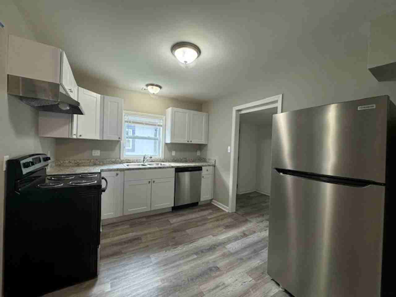 415 Spring Ct - Photo 4 of 9