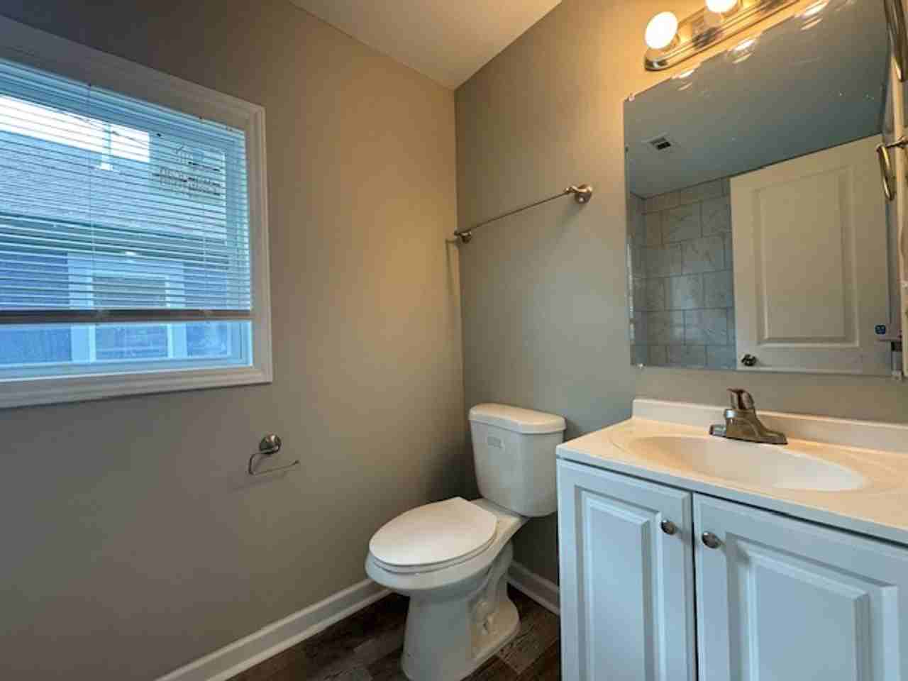 415 Spring Ct - Photo 6 of 9