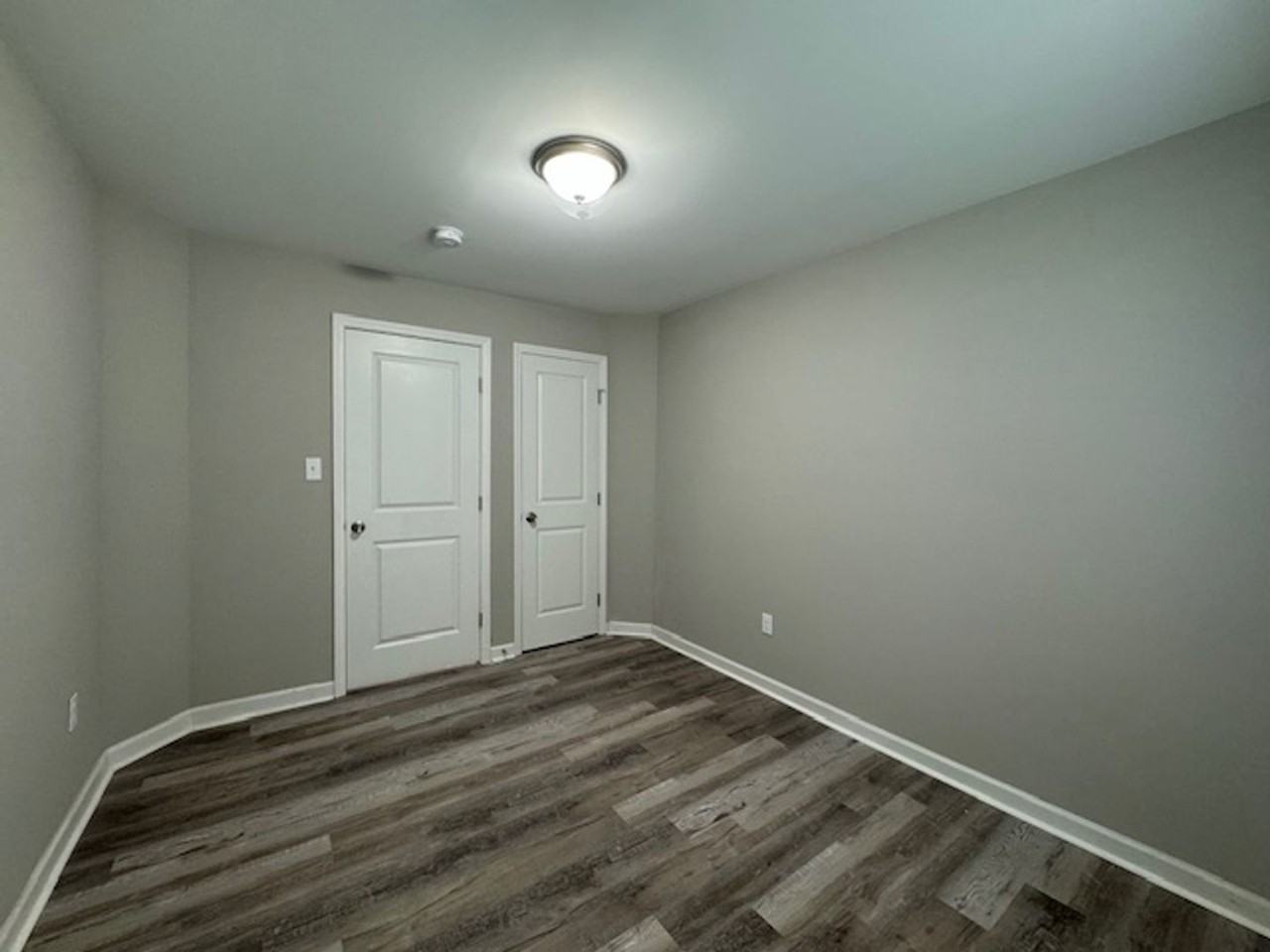 415 Spring Ct - Photo 7 of 9