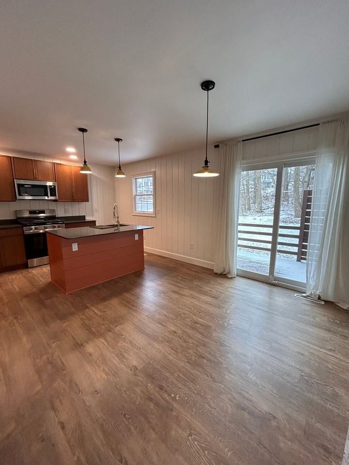 435 Crosswinds Dr - Photo 4 of 21