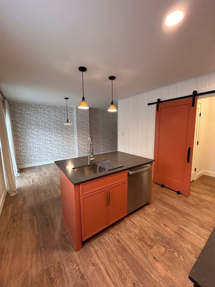435 Crosswinds Dr - Photo 7 of 21