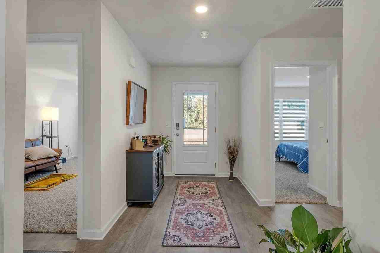 101 Spears Crossing Ln - Photo 5 of 40