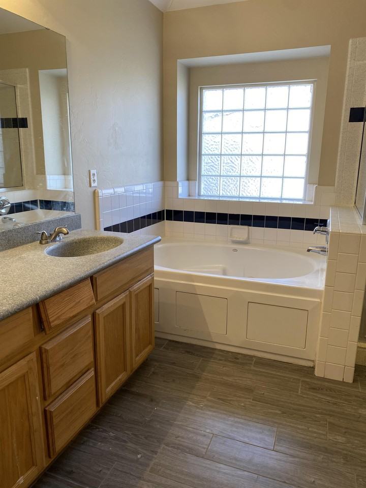 5901 Se 88th St - Photo 7 of 21