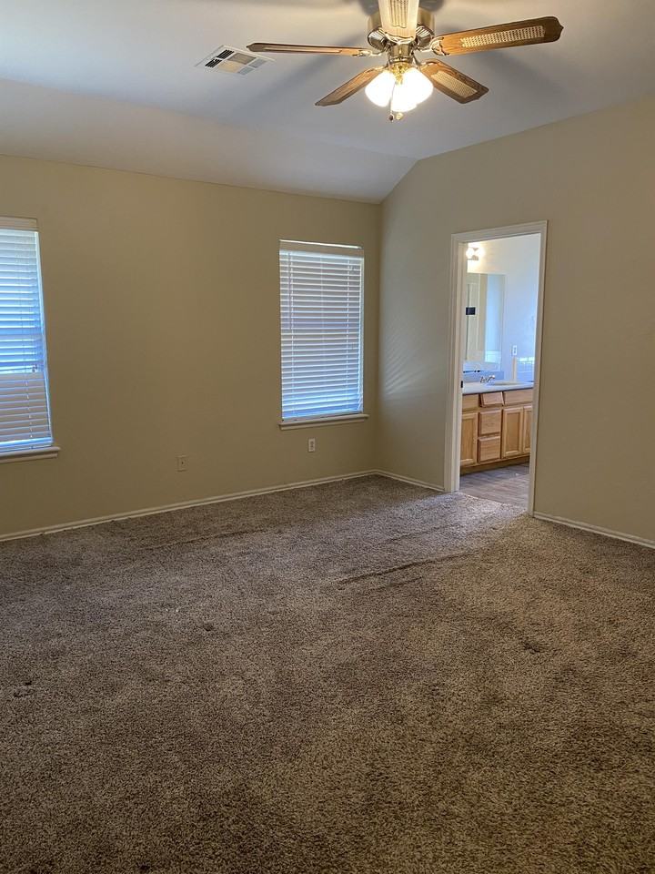 5901 Se 88th St - Photo 6 of 21