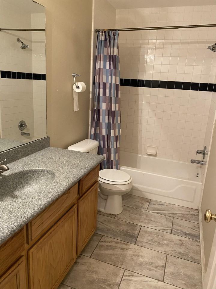 5901 Se 88th St - Photo 4 of 21