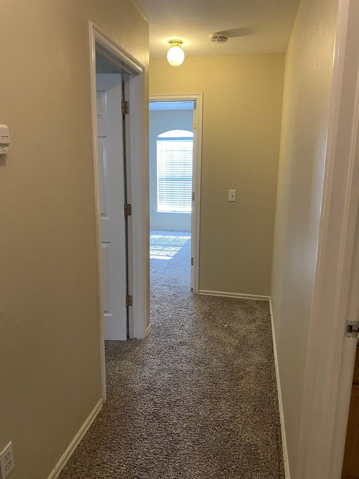 5901 Se 88th St - Photo 3 of 21