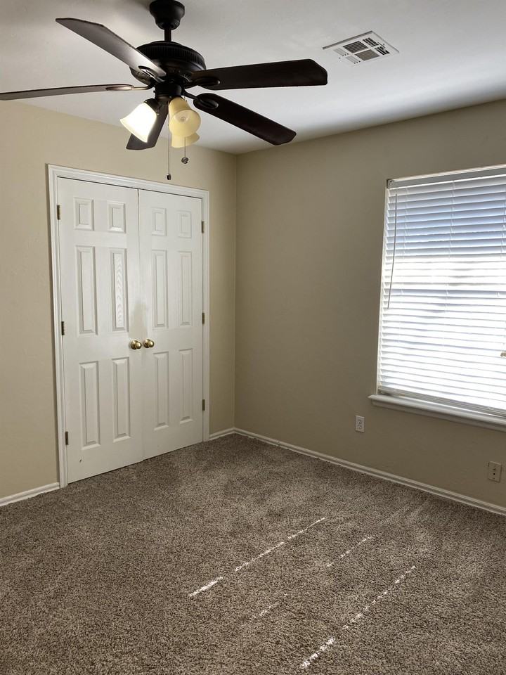 5901 Se 88th St - Photo 3 of 21