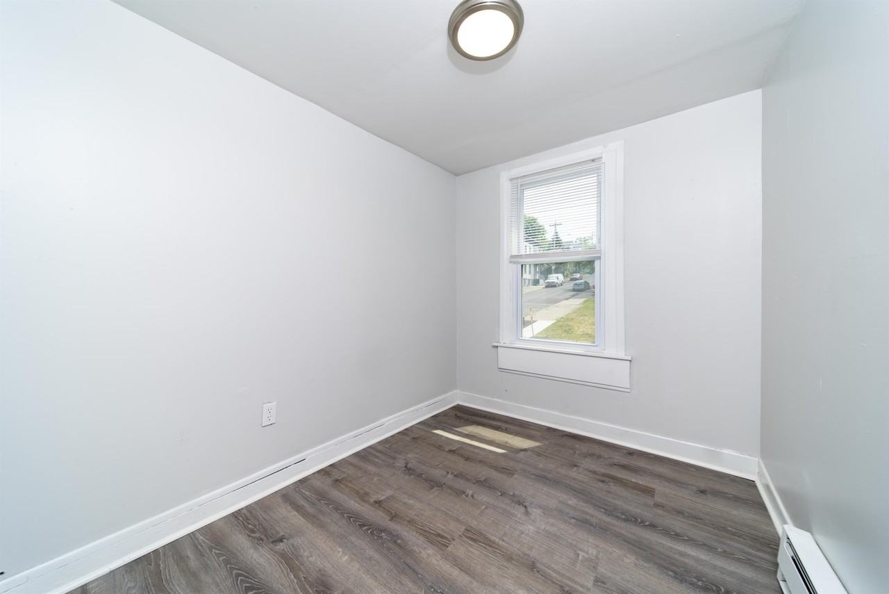 169 Hutton St #2 - Photo 7 of 20