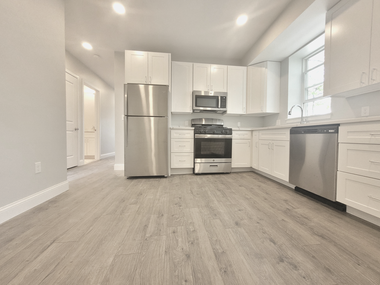 334 Warren Streetwarren Street #2 - Photo 3 of 10