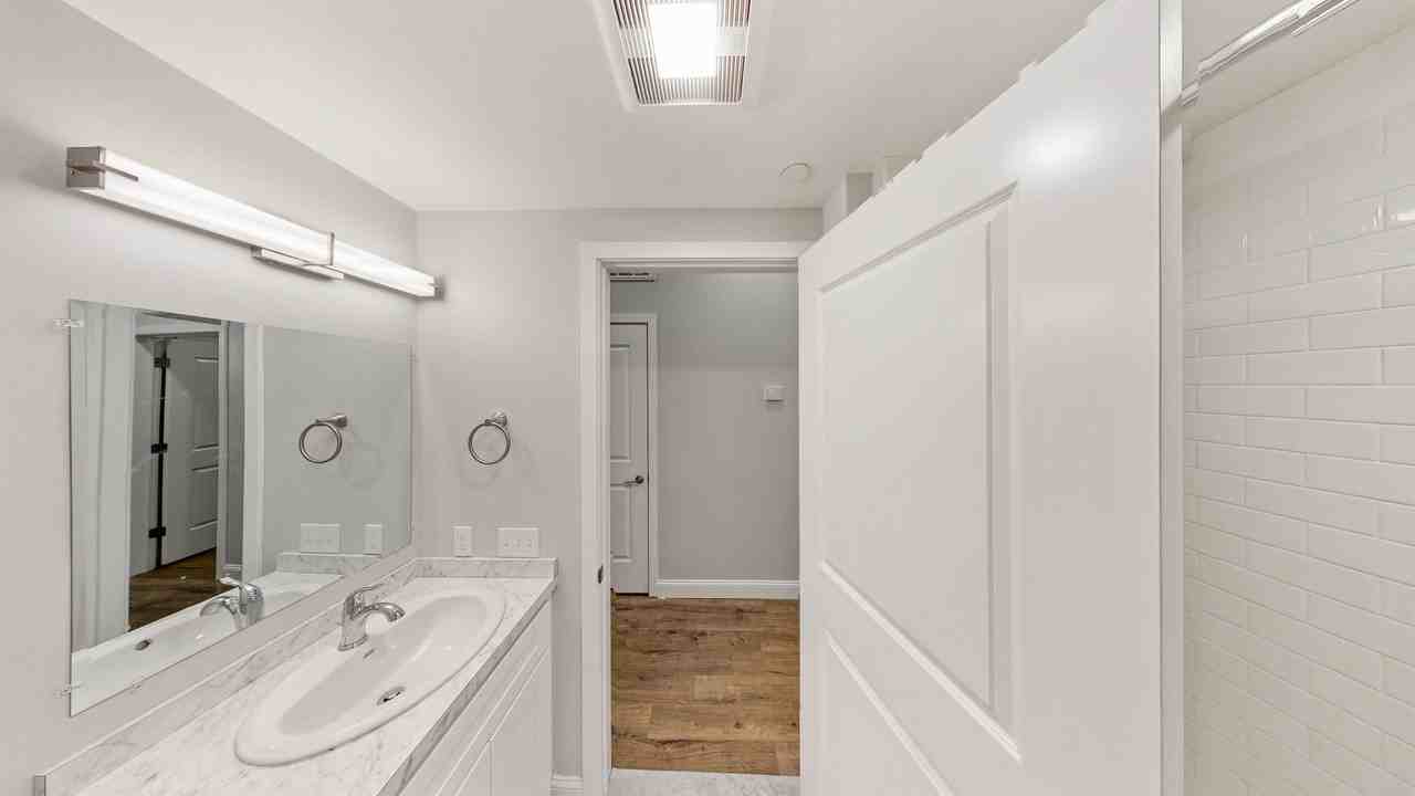 334 Warren Streetwarren Street #1 - Photo 3 of 9