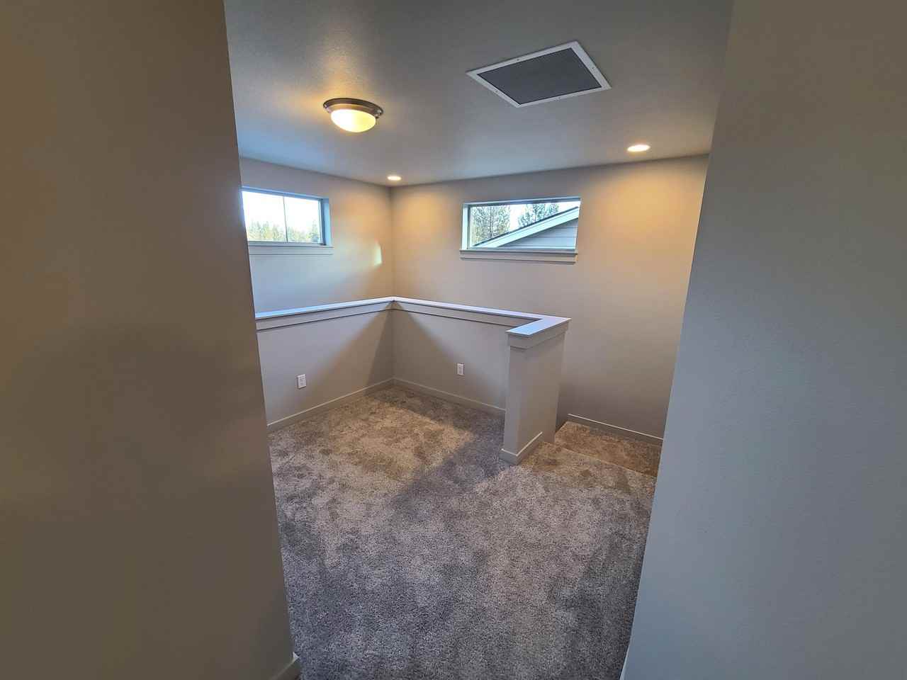 51927 Lumberman Ln - Photo 2 of 16