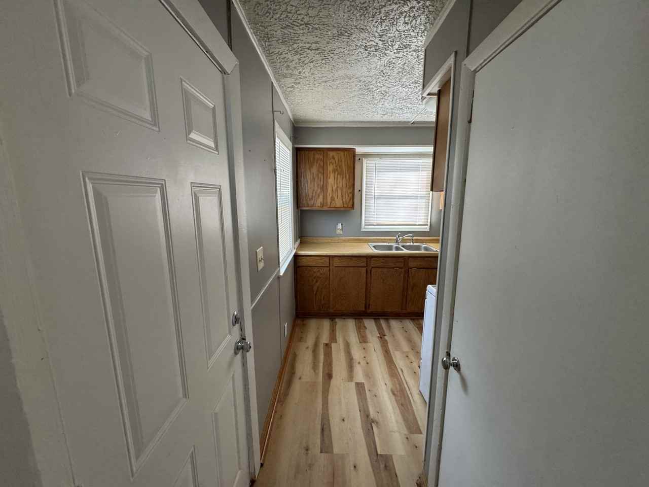 2108 School St - Photo 6 of 18