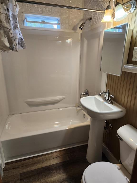 2108 School St - Photo 5 of 18