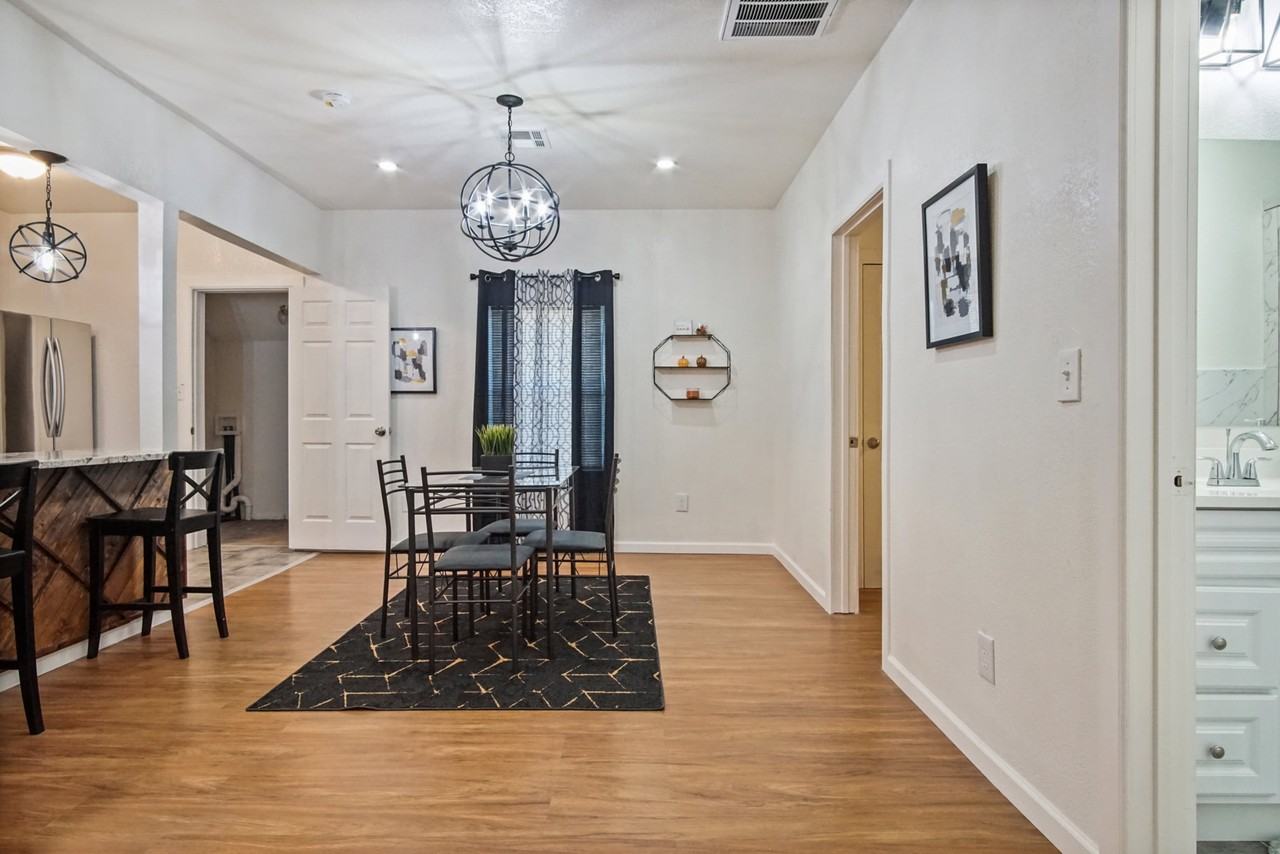 2118 N Prospect Ave - Photo 3 of 34